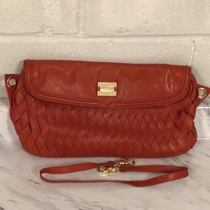 ❤️ Modalu London woven leather clutch